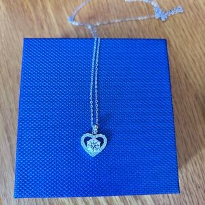 Elegant Silver Heart Pendant Necklace